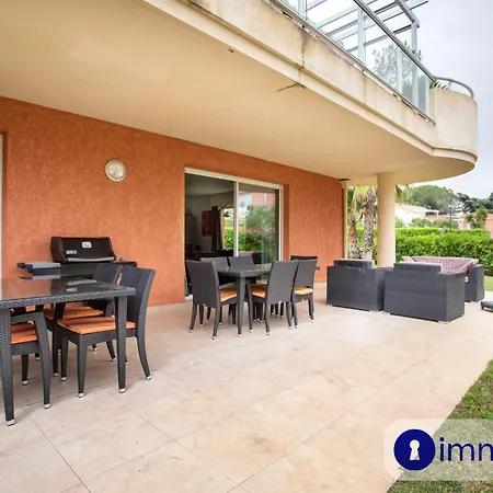 Lejlighed Air-conditioned With Double Garage In